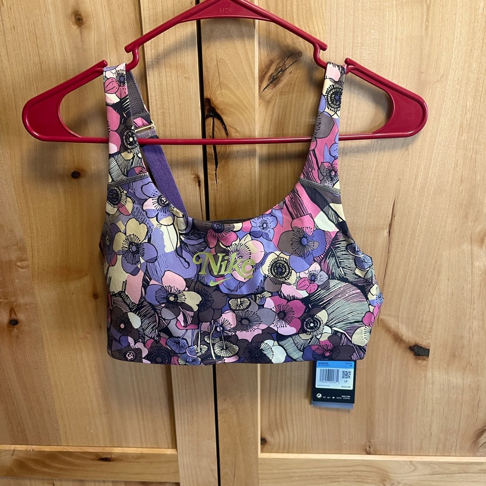 NWT Floral Nike Sports Bra, Med
